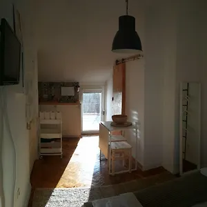 https://cosy-attic-city-center.hotels-lisbon-portugal.com